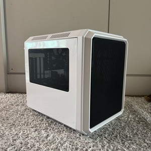 미니타워 디파이 B40 PC 케이스