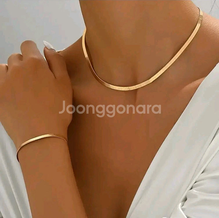 [새상품] 18k 도금 스네이크 목걸이 + 팔찌 세트--2