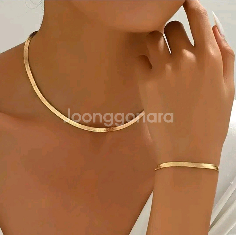 [새상품] 18k 도금 스네이크 목걸이 + 팔찌 세트--3