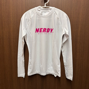 (새상품) 널디 여성 래쉬가드 M