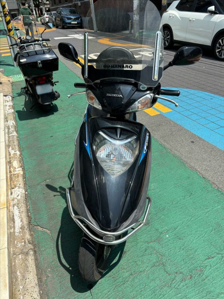 혼다 FUMA 125 오토바이 이미지