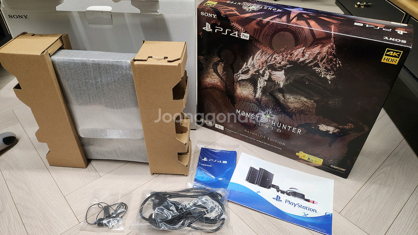 PS4 Pro 몬스터헌터 월드 리미티드 에디션 풀세트--0
