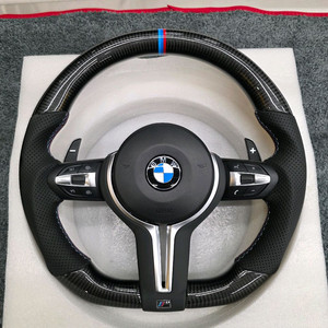BMW M 카본 핸들 새상품이구요 F바디 5~7시리즈