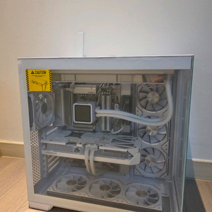 9700X/B650/9070 XT/32GB 본체 팝니다