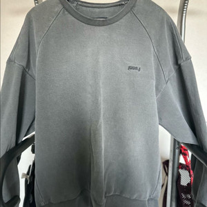 준지 22FW 레터링 스웻셔츠 XS 사이즈 판매합니다