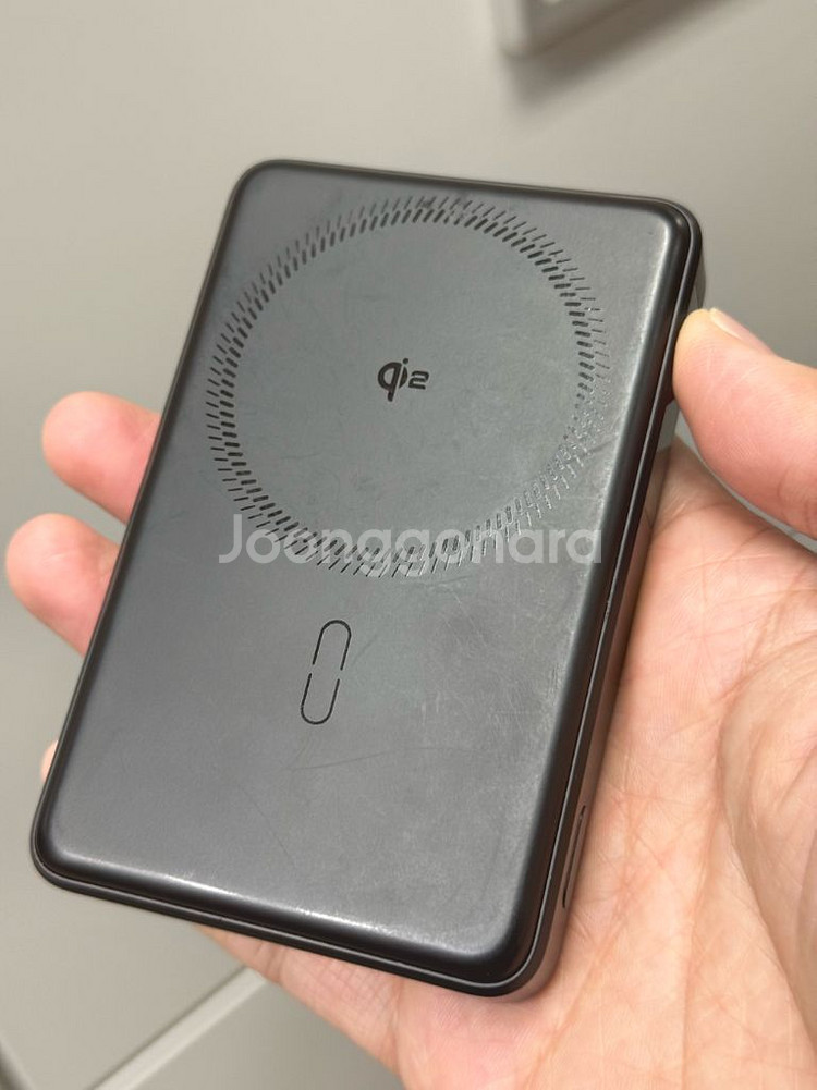 ESR 맥세이프 할로락 qi2 보조배터리 1만--0
