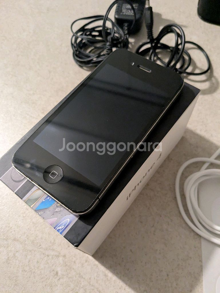 아이폰4 블랙(16GB) + Gear4 독 스피커--1