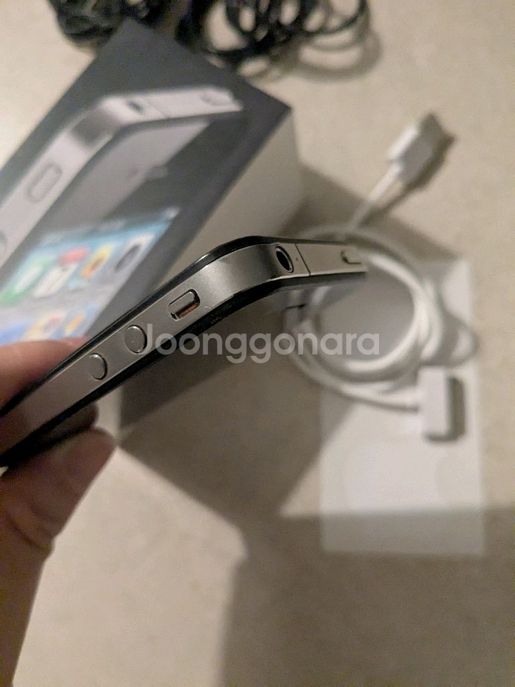 아이폰4 블랙(16GB) + Gear4 독 스피커--3