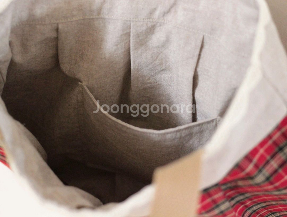 핸드메이드 레드체크 핀턱 가방--3