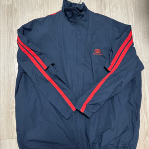 발렌시아가 바람막이 46사이즈 이미지