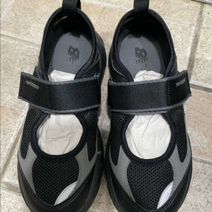 뉴발란스 브리즈 메리제인 블랙 230