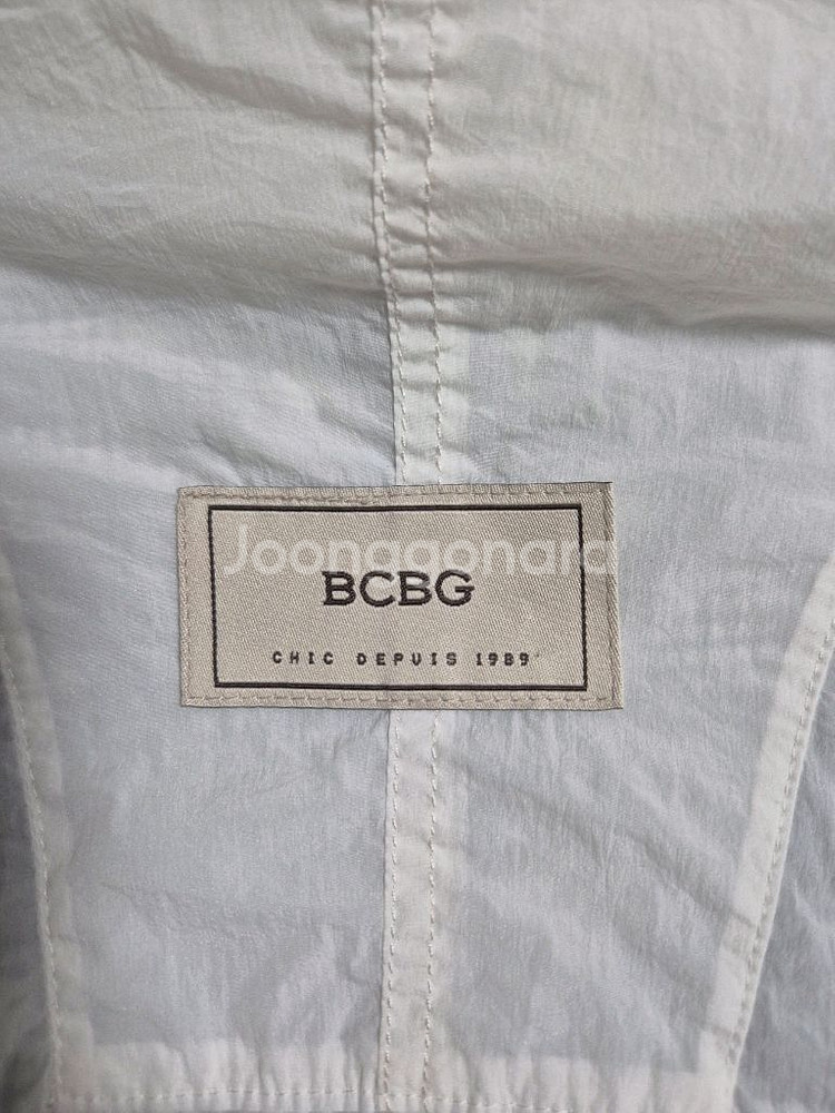 BCBG 후드 바람막이--8