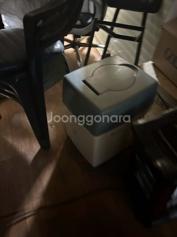 앰프 미니거울 티비 청소기 각종잡동사니 나눔합니다--0