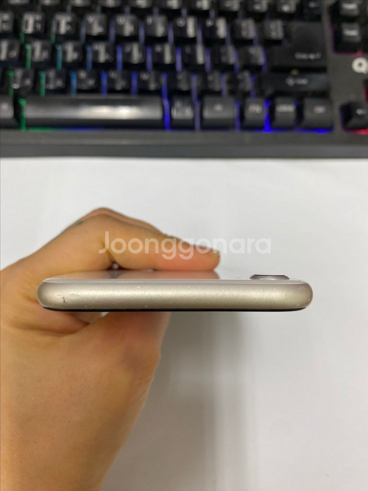 아이폰SE3 액정SS급 스타라이트 128GB 무잔상--3