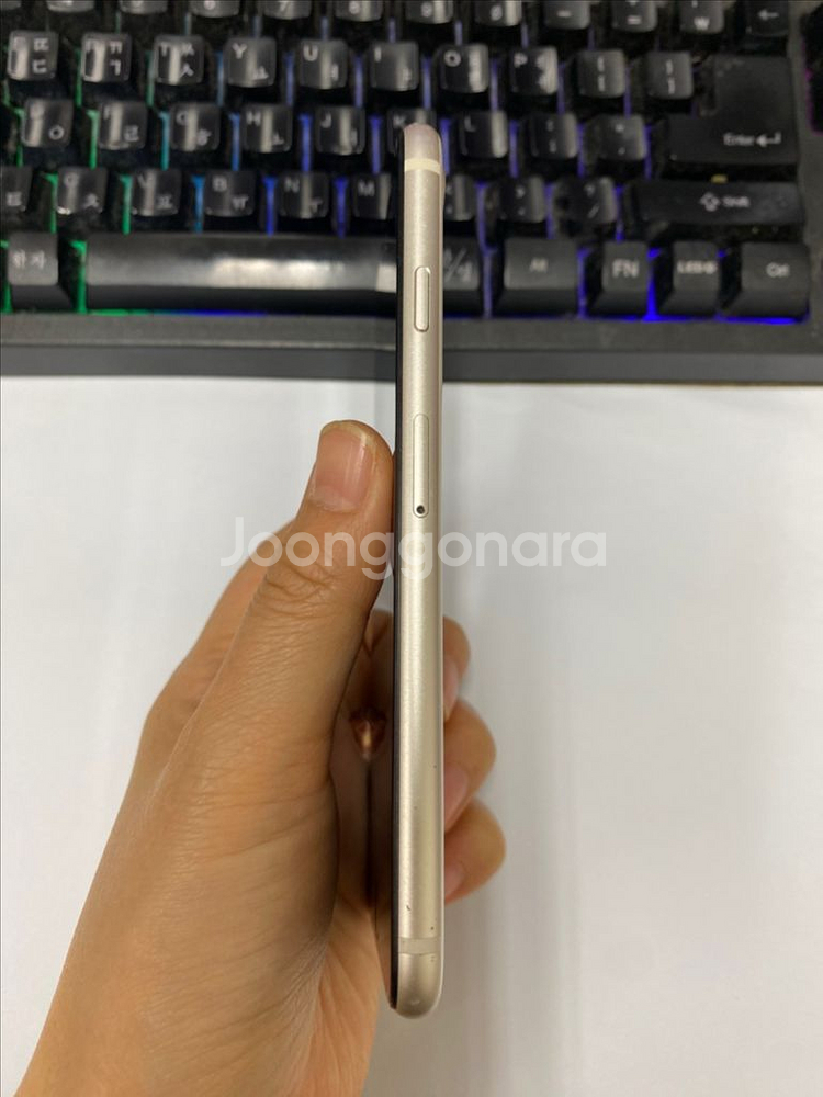 아이폰SE3 액정SS급 스타라이트 128GB 무잔상--6