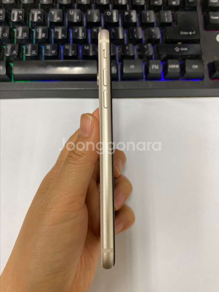 아이폰SE3 액정SS급 스타라이트 128GB 무잔상--4