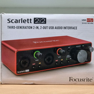 스칼렛 2i2 3세대 USB 오디오 인터페이스