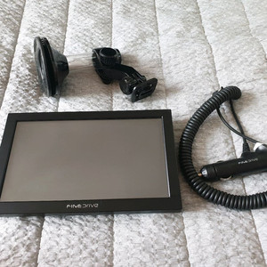 (8인치) 파인드라이브 Q300S 3D 네비게이션