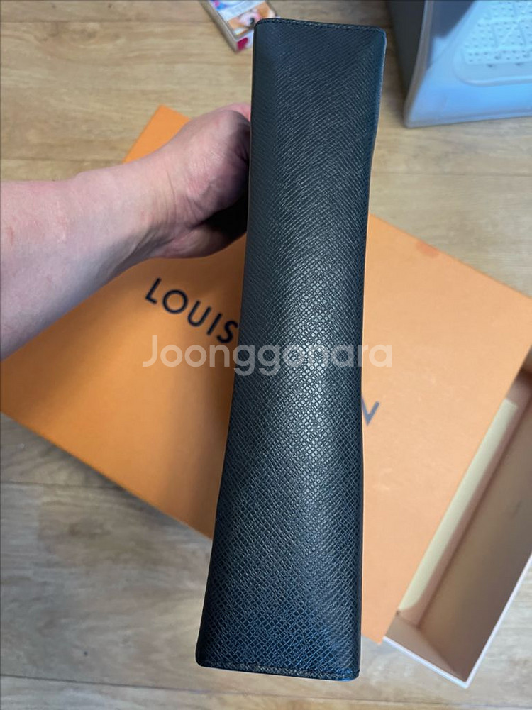 루이비통 포쉐트 보야주 타이가MM--2