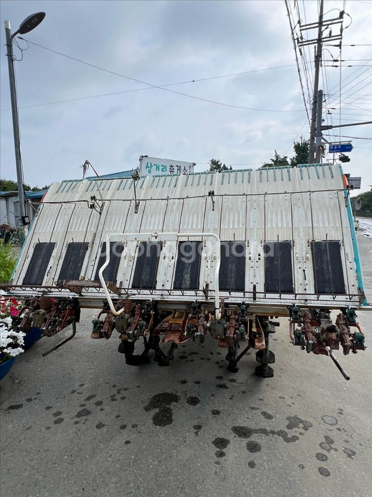 구보다 8조식 이앙기--2