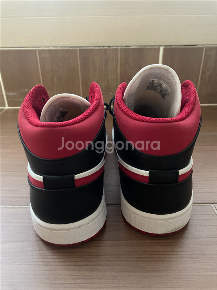 조던 1 미드 짐레드 블랙 화이트 554724-122--4