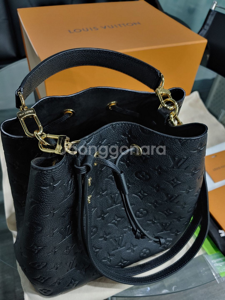 루이비통 네오노에 모노그램 앙프레뜨 블랙 M45256--5