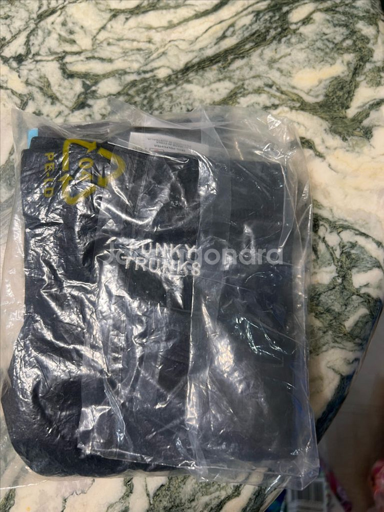 펑키타 숏사각 단색 레드 검정 새거보이즈 10--2