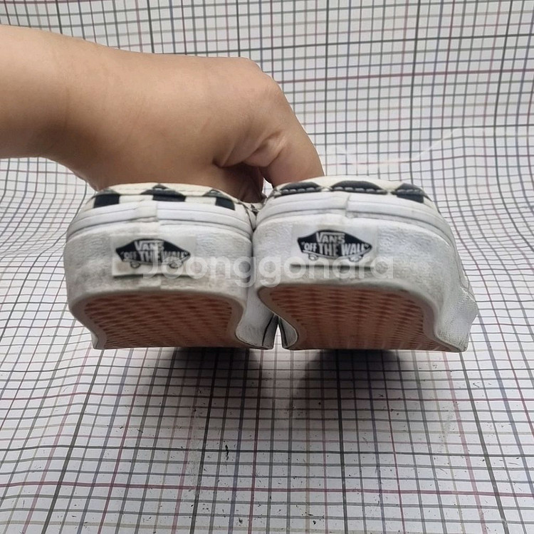 반스 어센틱 체커보드 뮬 스니커즈 270--3