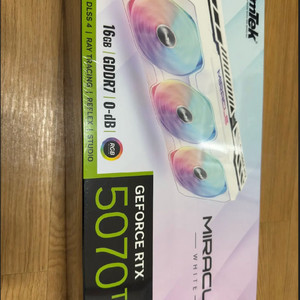 이엠텍 지포스 RTX 5070 Ti 미개봉