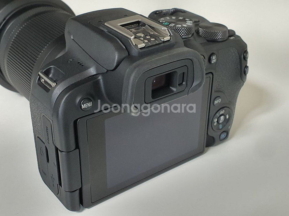 캐논 EOS R10, 18-150--2