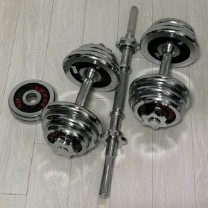 아령 크롬 덤벨과 바벨 세트입니다