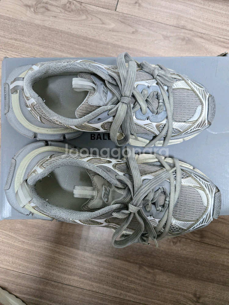 발렌시아가 3xl 에그쉘 42사이즈--0