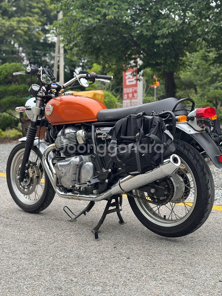 신차급)22년 인터셉터650 6천키로 판매합니다.--4