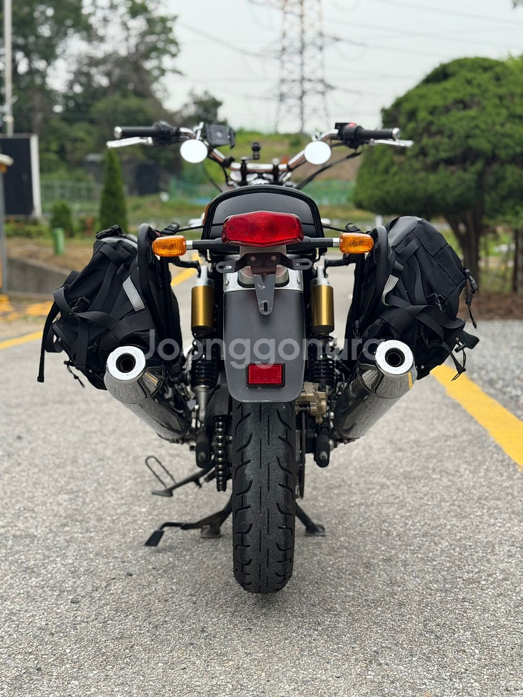 신차급)22년 인터셉터650 6천키로 판매합니다.--3