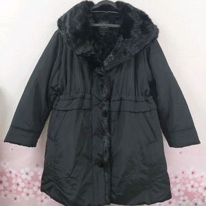 Vaness Rizzi 검정 퍼 코트 100