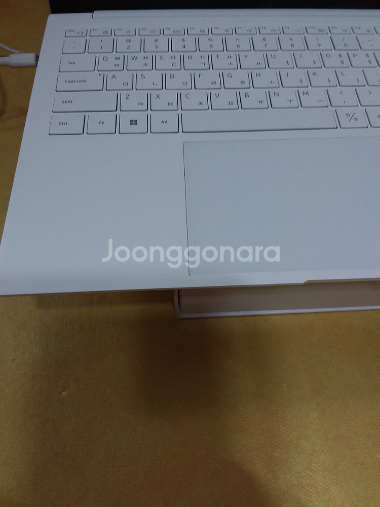 갤럭시북2프로NT950XEW-A51AS i5-1240--2