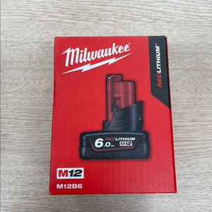 밀워키 배터리 M12B6 12V 6.0Ah 새제품