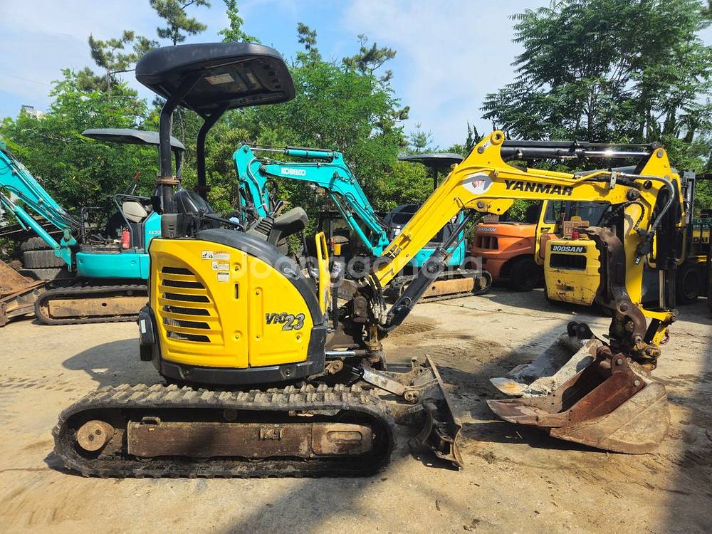 얀마 VIO23 2020년 코끼리집게장착 굴삭기매매--1