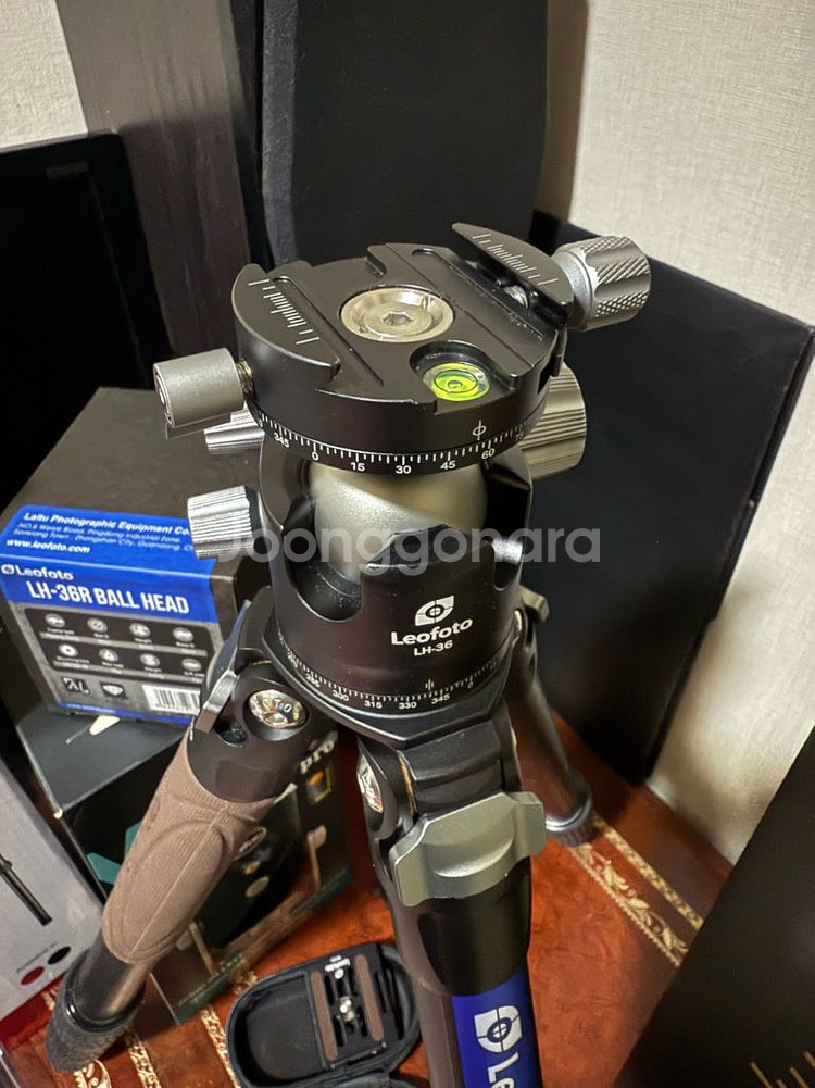 레오포토LS284-C 카본삼각대 + LH-36R 볼헤드--5