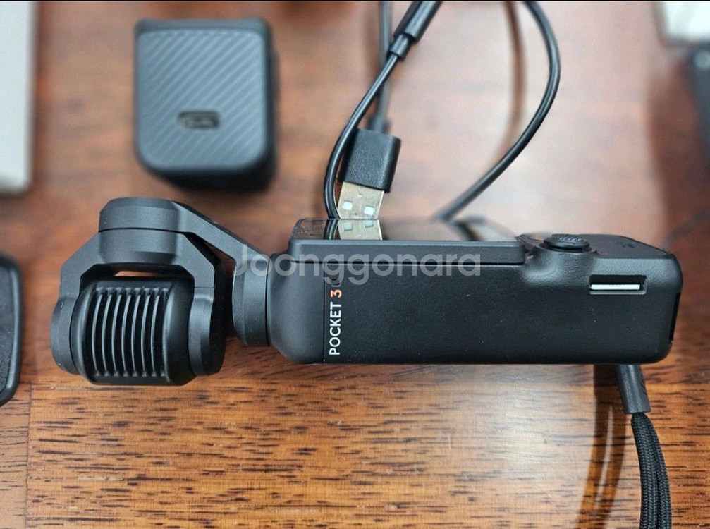 DJI Osmo Pocket 3 Creator comb--1