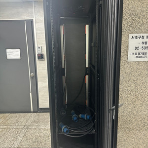 [서버렉] 19인치 바퀴 포함 렉 판매