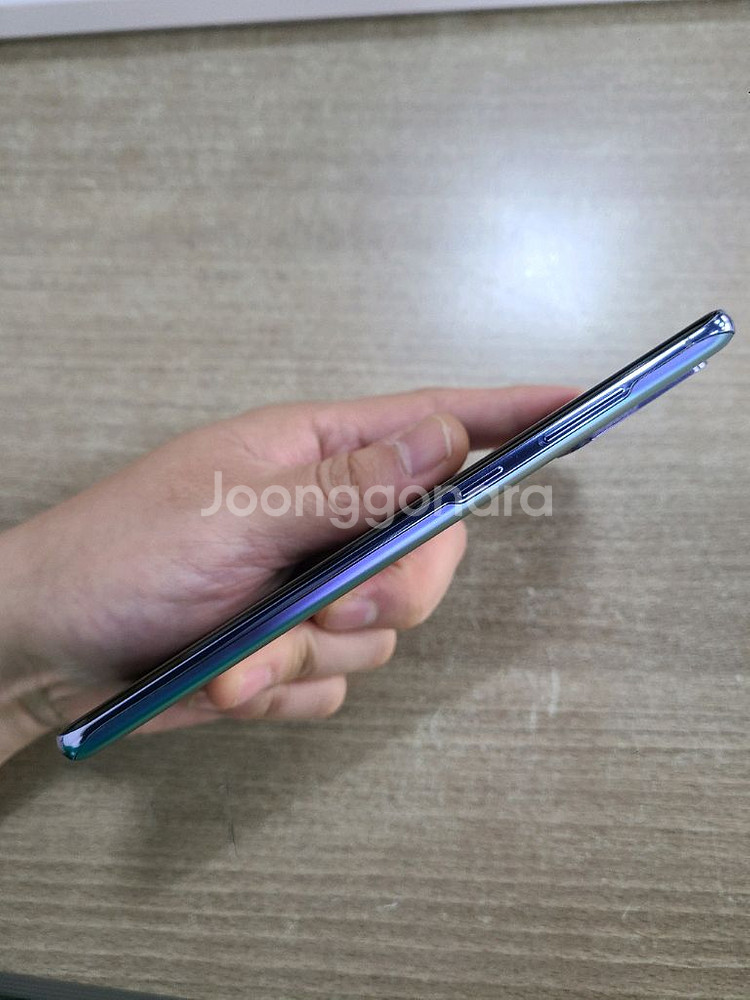 갤럭시S20플러스256G BTS 무잔상 중고폰--5