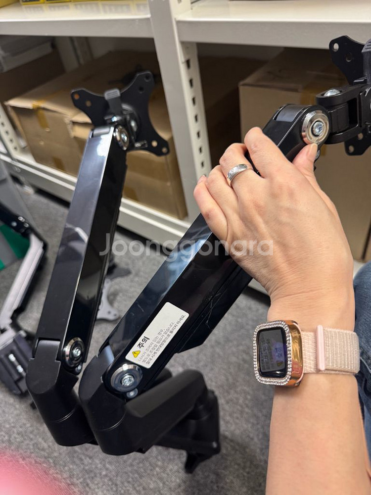 사용감 있는 카멜마운트 듀얼 모니터암 BMA-2D--1