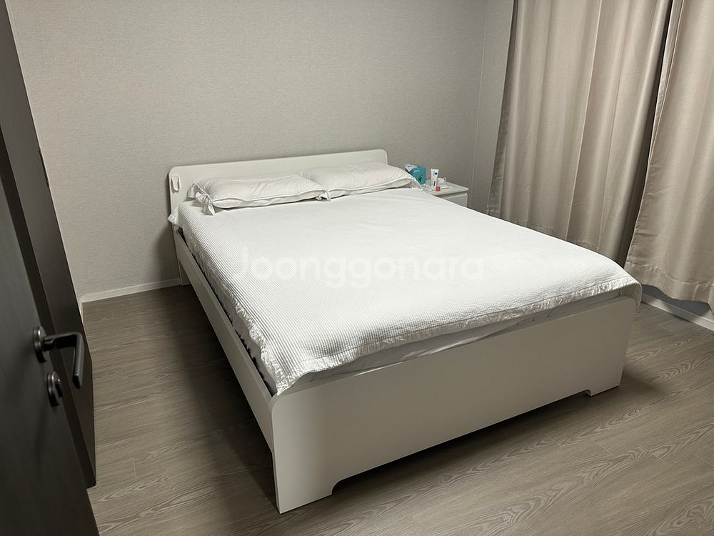 게스트하우스 깨끗한 침대 판매합니다.(실사용 3개월)--1