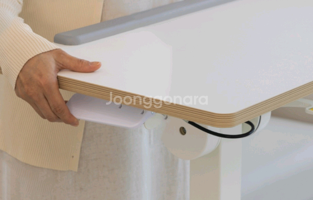 높이 조절 테이블--2