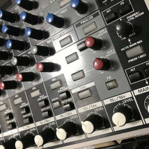 Roland M-16DX 디지탈믹서 / 오인페