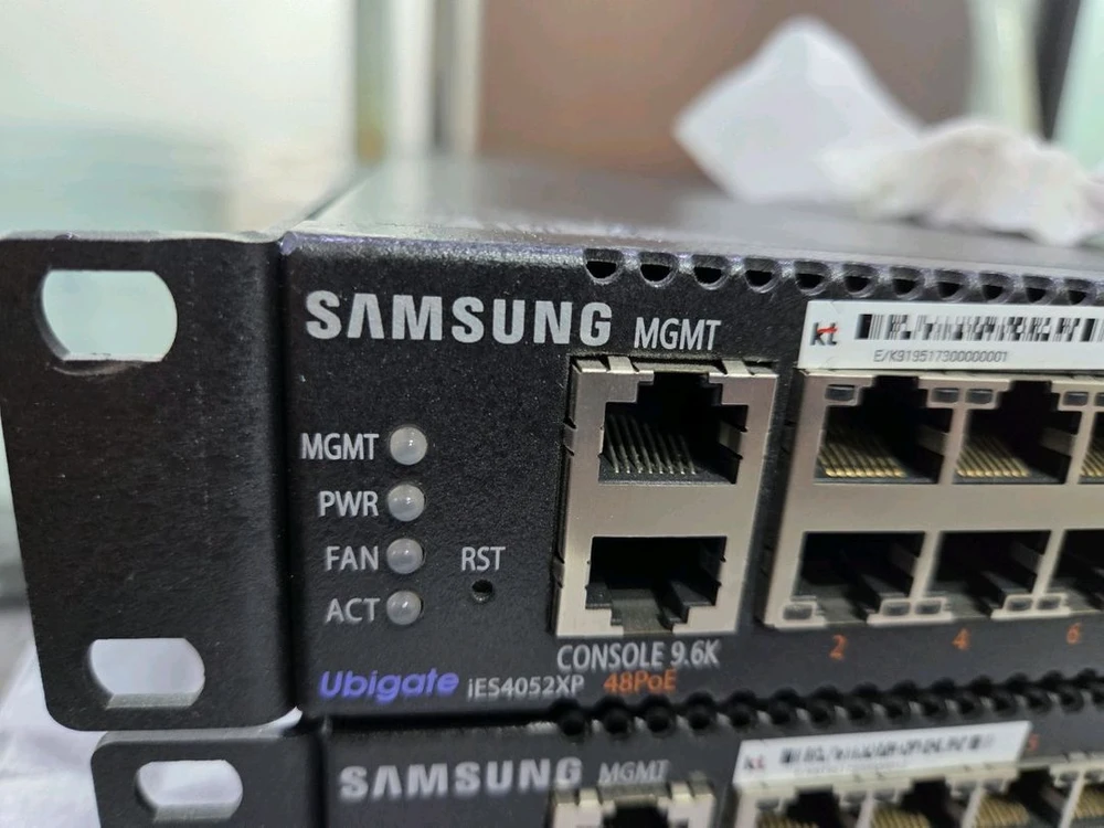poe스위치 24포트 iES4052XP 이미지