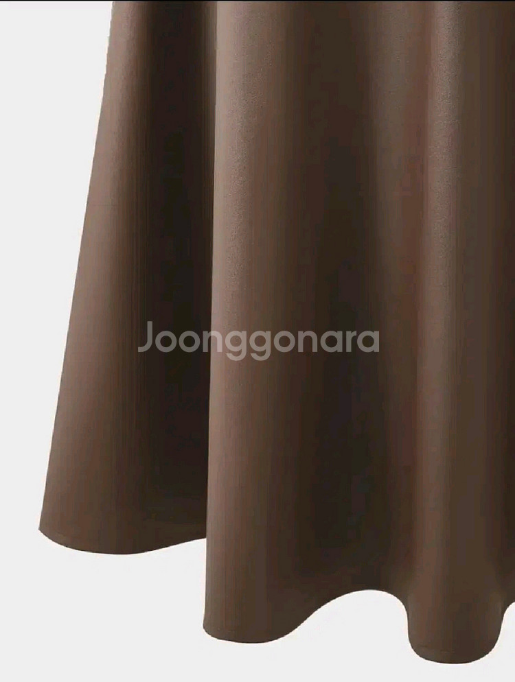 [새상품] 인조가죽 플레어 롱스커트--3