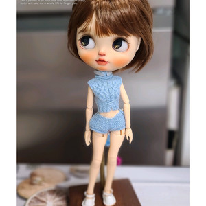 브라이스 뜨개옷 오비츠 22, 24뜨개옷