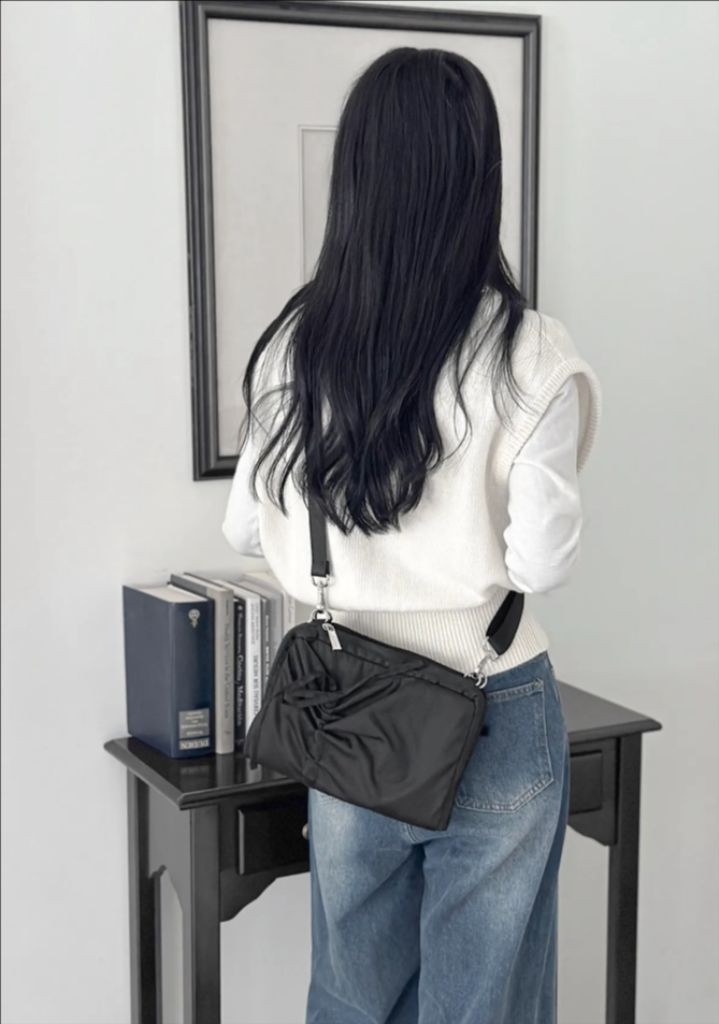 15인치 노트북도 거뜬한 귀여운 6포켓 미니백(텀블벅) 이미지